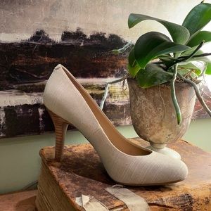 Ivory Linen Pumps
